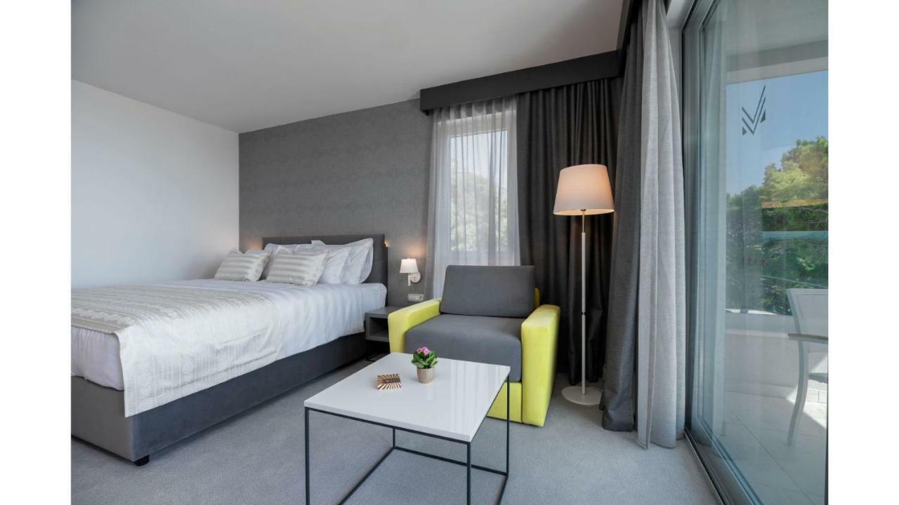 Boutique Mirjam 4* Makarska